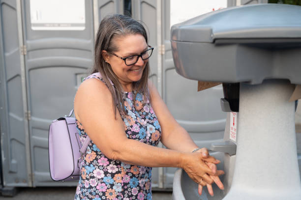 Best Porta potty rental near me  in Hart, MI